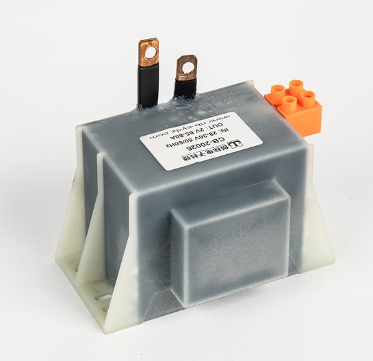 ข้อควรพิจารณาในการออกแบบที่สำคัญสำหรับการกระจายความร้อนในหม้อแปลงชนิด R สำหรับสภาพแวดล้อมการติดตั้งที่มีความหนาแน่นสูงคืออะไร